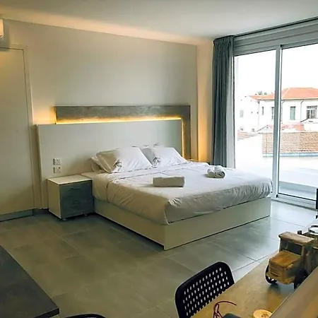 Апарт-готель White 11