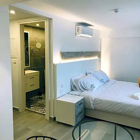 Aparthotel White 11 Larnaka