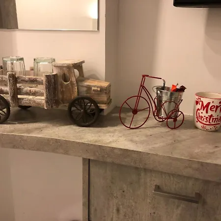 White 11 Aparthotel 4*