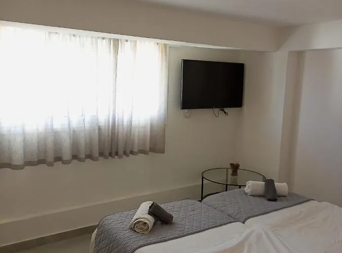 White 11 Apartmanhotel