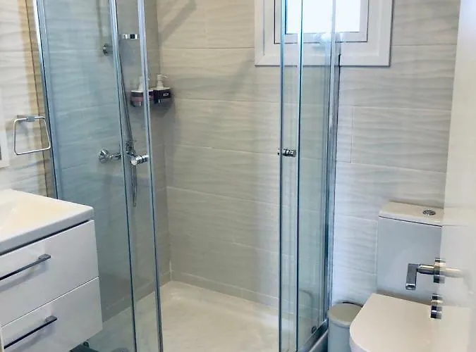 White 11 Apartmanhotel