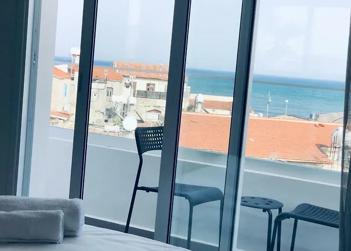 White 11 Apartmanhotel