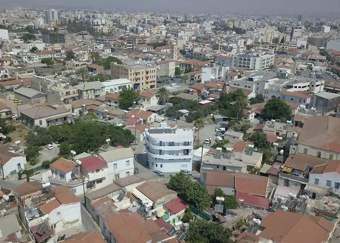 White 11 Aparthotel Larnaca