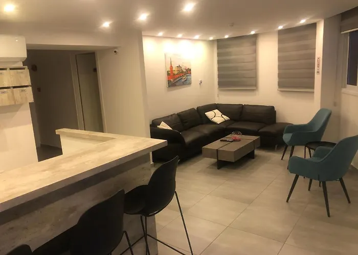 Aparthotel White 11 Larnaca