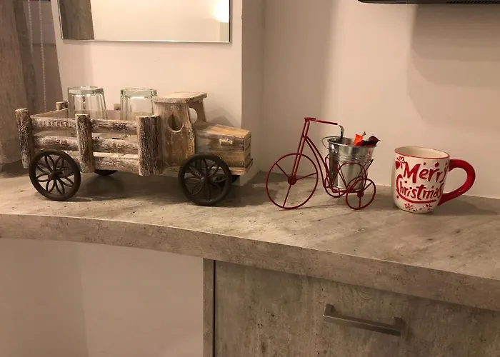 White 11 Aparthotel 4*