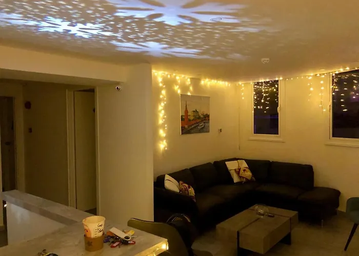 White 11 4* Lárnaka