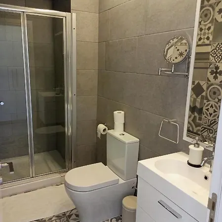 White 11 3* Larnaca