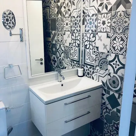 Apart-hotel White 11 Larnaca