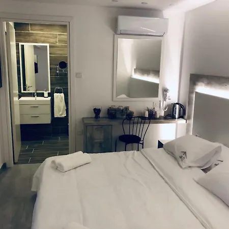 Apart-hotel White 11 3*