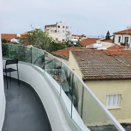 White 11 Aparthotel 4*