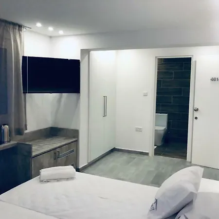 Apart-hotel White 11