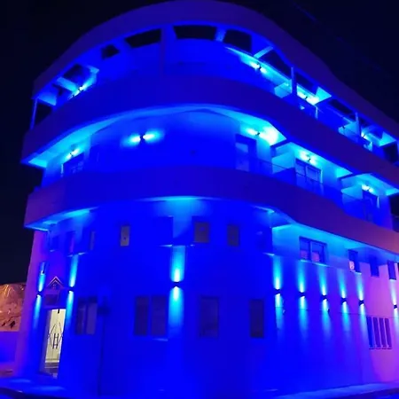 Apart-hotel White 11