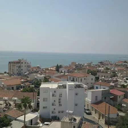 Apart-hotel White 11 3*