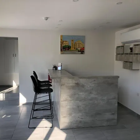 White 11 Aparthotel Larnaca