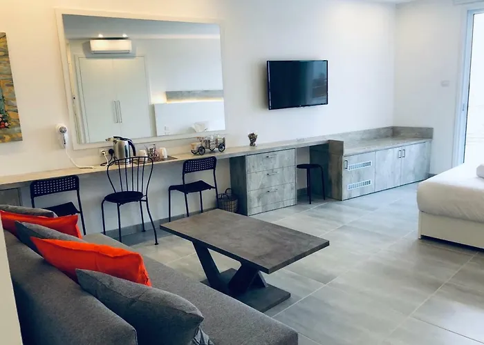 White 11 Ξενοδοχείο με διαμερίσματα 4*